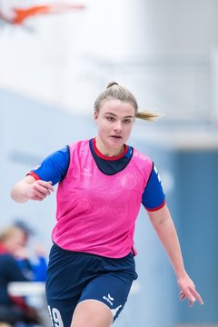 Bild 74 - F Loewinnen Hallen Cup